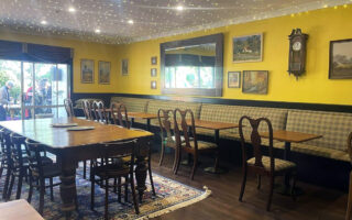 Mother Goose Kitchen & Bar, Featherston